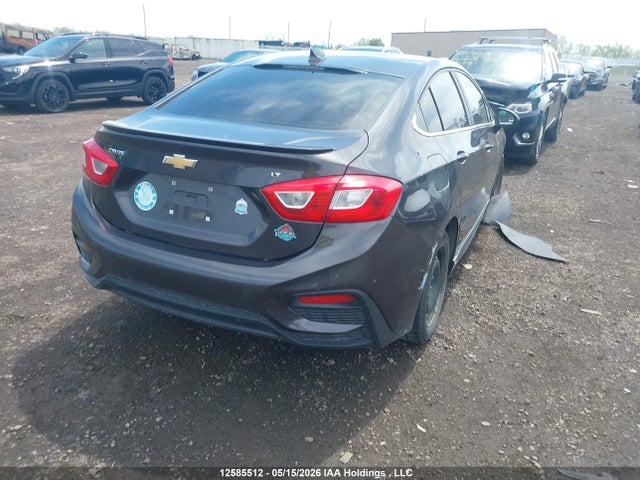 1G1BE5SM4H7260811 Chevrolet Cruze
