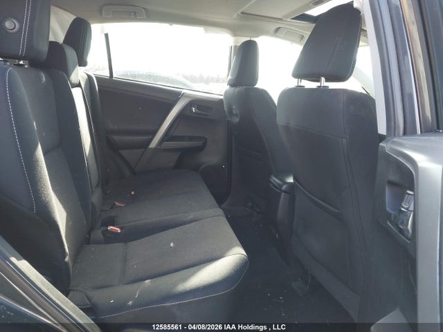 2017 Toyota Rav4 Xle მანქანა იყიდება აუქციონზე, vin: 2T3RFREV5HW651694, აუქციონის ნომერი: 12585561