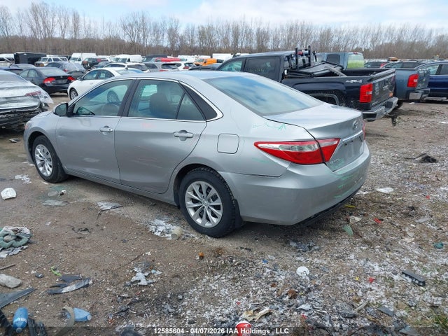 12585604 :رقم المزاد ، 4T1BF1FK3HU790514 vin ، 2017 Toyota Camry Le مزاد بيع