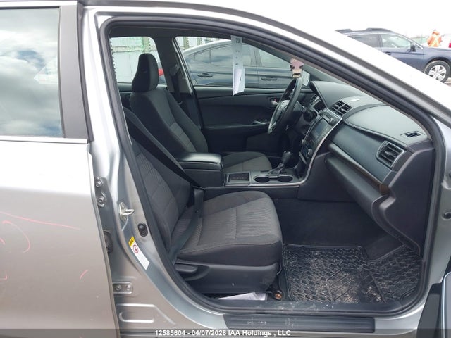 12585604 :رقم المزاد ، 4T1BF1FK3HU790514 vin ، 2017 Toyota Camry Le مزاد بيع