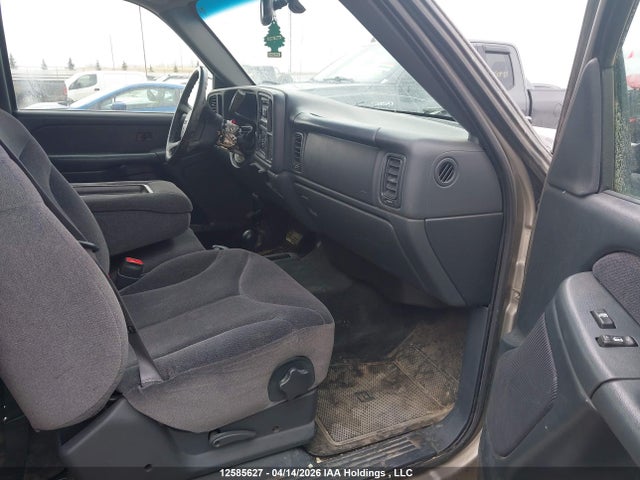12585627 :رقم المزاد ، 2GTEK19T711403353 vin ، 2001 Gmc Sierra 1500 Sl/sle/slt مزاد بيع