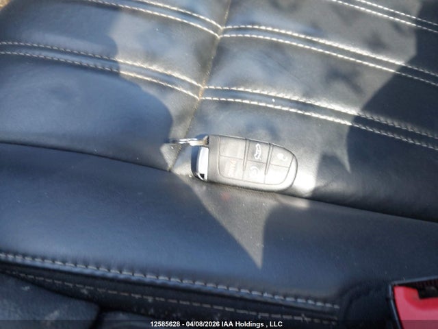 2016 Chrysler 300 S მანქანა იყიდება აუქციონზე, vin: 2C3CCABG3GH164101, აუქციონის ნომერი: 12585628