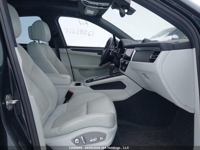 Продаж на аукціоні авто 2023 Porsche Macan T, vin: WP1AA2A56PLB11831, номер лоту: 12585655