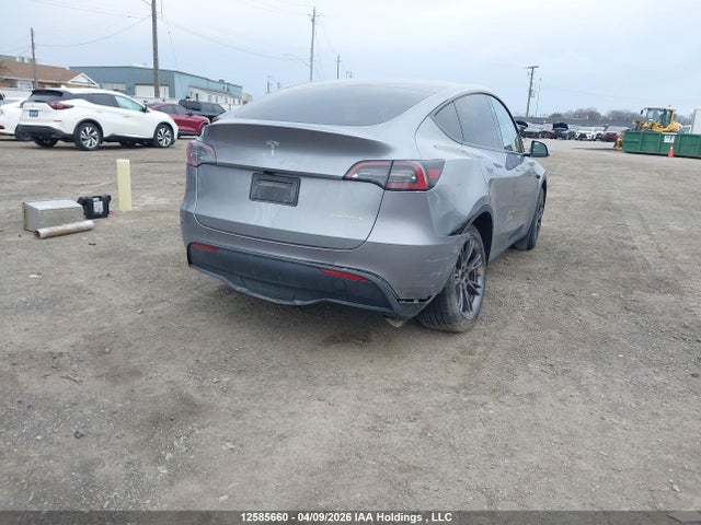 Продажа на аукционе авто 2024 Tesla Model Y, vin: LRWYGDEE8RC640671, номер лота: 12585660