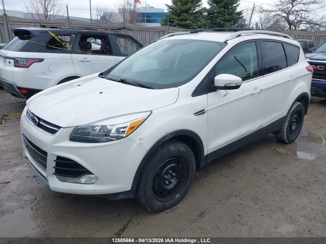 1FMCU9J92EUB87594 Ford Escape Titanium