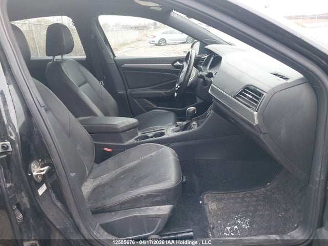 3VWE57BU3MM020257 Volkswagen Jetta Highline