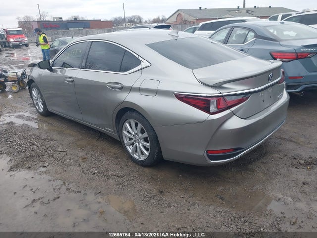 58AB21B14MU012945 Lexus Es 300h 300h