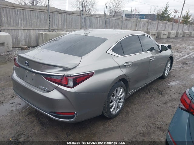 58AB21B14MU012945 Lexus Es 300h 300h