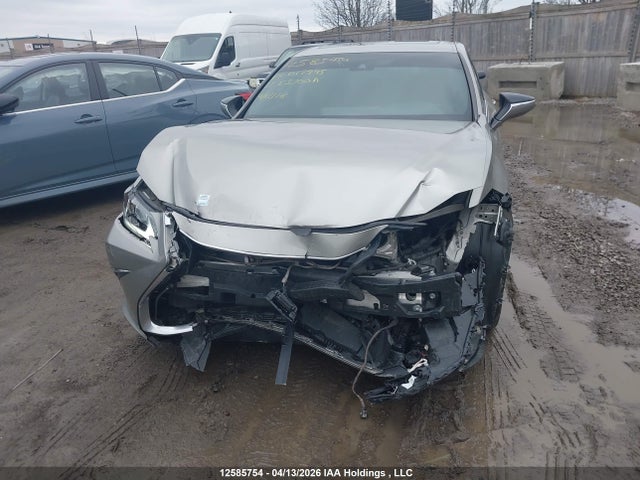 58AB21B14MU012945 Lexus Es 300h 300h