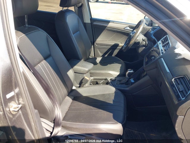 12585755 :رقم المزاد ، 3VV2B7AX1NM125182 vin ، 2022 Volkswagen Tiguan Comfortline مزاد بيع