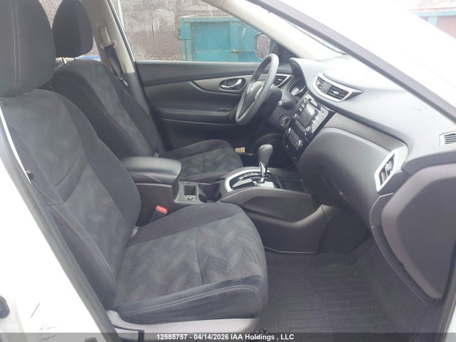 5N1AT2MV6FC816257 Nissan Rogue S/sl/sv