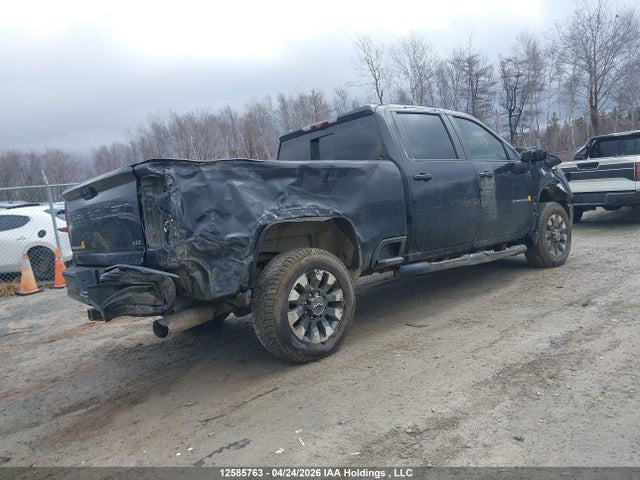 1GC4YPEY2MF158988 Chevrolet Silverado 2500hd Ltz