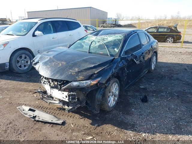 4T1G11AK8NU685359 Toyota CAMRY SE