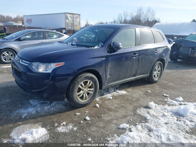 JA4JZ3AX6EZ606813 Mitsubishi Outlander Se