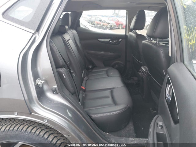 JN1BJ1BW1NW484474 Nissan Qashqai Sl/sv