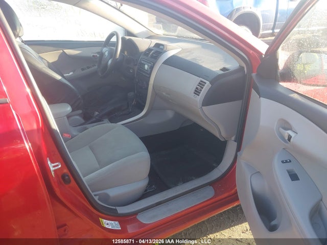 2013 Toyota Corolla Ce მანქანა იყიდება აუქციონზე, vin: 2T1BU4EE4DC065860, აუქციონის ნომერი: 12585871