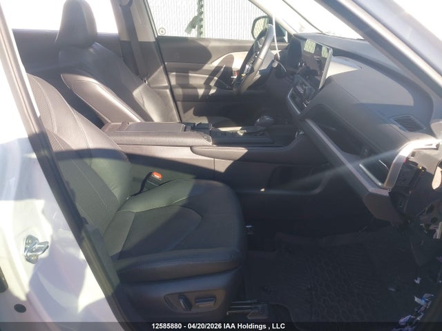 Продажа на аукционе авто 2024 Toyota Grand Highlander Hybrid Limited, vin: 5TDACAB55RS021155, номер лота: 12585880