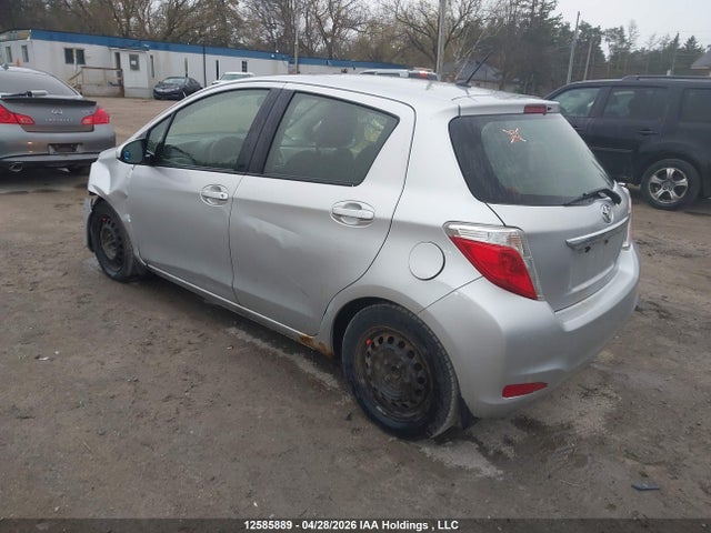 12585889 :رقم المزاد ، JTDKTUD33CD520900 vin ، 2012 Toyota Yaris Le مزاد بيع
