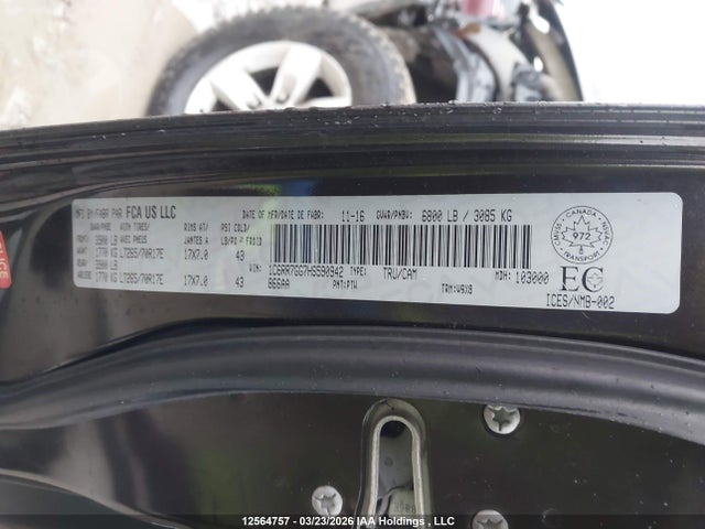 1C6RR7GG7HS590942 RAM 1500 Slt