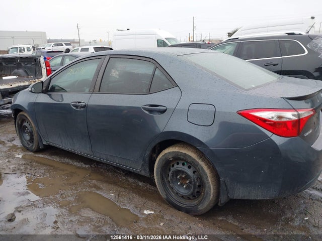 12561416 :رقم المزاد ، 2T1BURHEXFC316439 vin ، 2015 Toyota Corolla S مزاد بيع
