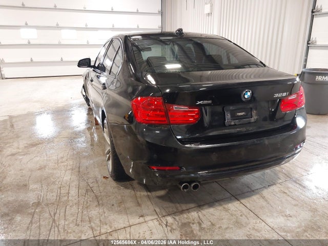 12565686 :رقم المزاد ، WBA3B3C51DF544359 vin ، 2013 Bmw 328i Xdrive/xdrive Classic Line مزاد بيع
