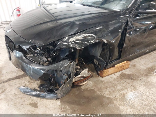12565686 :رقم المزاد ، WBA3B3C51DF544359 vin ، 2013 Bmw 328i Xdrive/xdrive Classic Line مزاد بيع