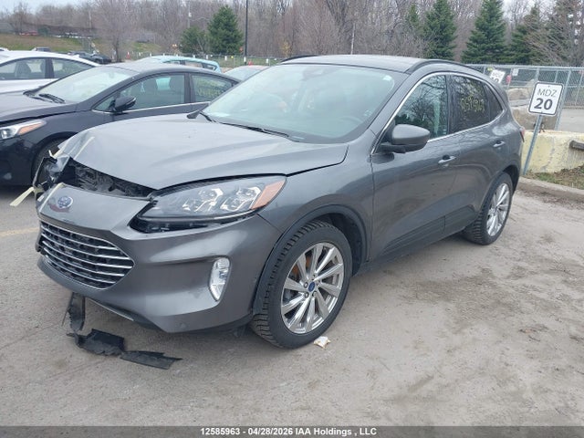 1FMCU9DZ5NUB28423 Ford Escape