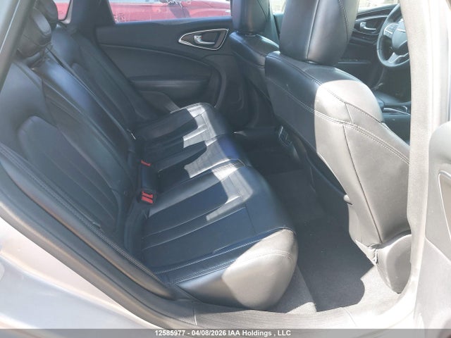 1C3CCCCG6FN700748 Chrysler 200 C