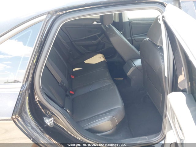 3VWE57BU3MM074349 Volkswagen Jetta Highline