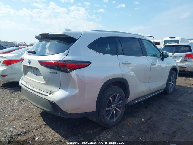 2023 Toyota Highlander Hybrid Hybrid მანქანა იყიდება აუქციონზე, vin: 5TDKBRCH4PS111764, აუქციონის ნომერი: 12586010
