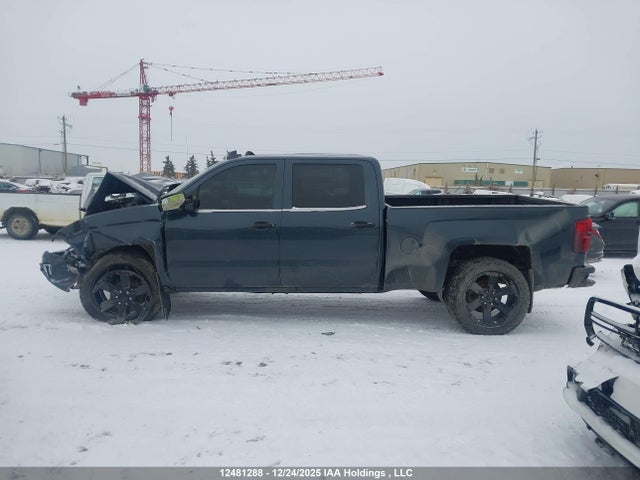 3GCUKSEJ0JG296692 Chevrolet Silverado 1500 2lz