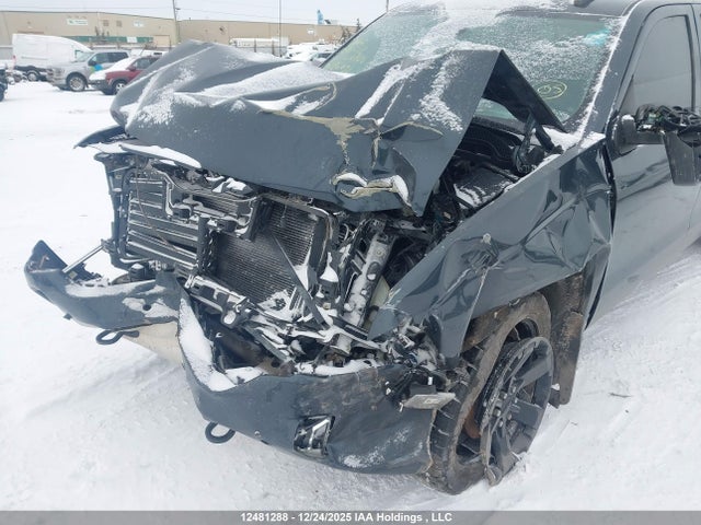 3GCUKSEJ0JG296692 Chevrolet Silverado 1500 2lz
