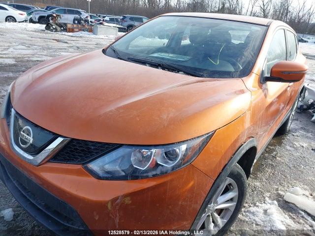 JN1BJ1CP9JW160268 Nissan Qashqai S/sv