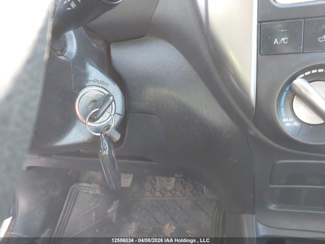 2005 Toyota Rav4 მანქანა იყიდება აუქციონზე, vin: JTEHD20V256037713, აუქციონის ნომერი: 12586034