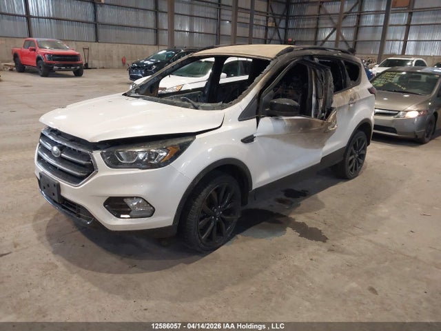 1FMCU9GD0JUD32654 Ford ESCAPE SE