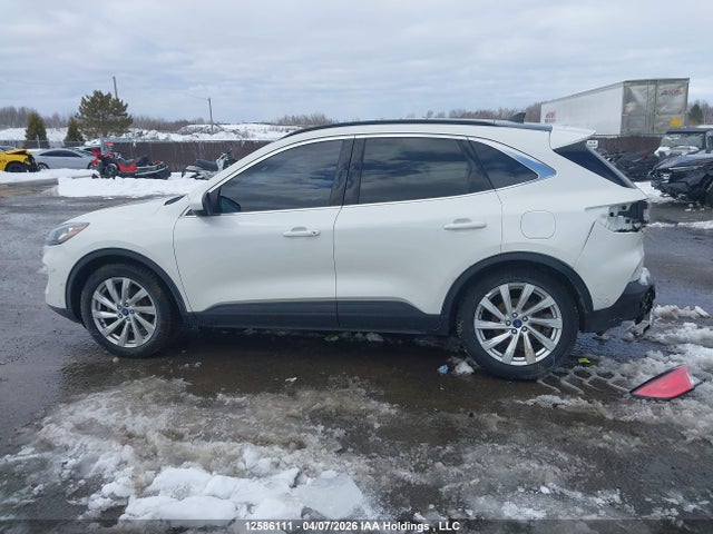 2021 Ford Escape Titanium Hybrid მანქანა იყიდება აუქციონზე, vin: 1FMCU9DZ8MUB35798, აუქციონის ნომერი: 12586111