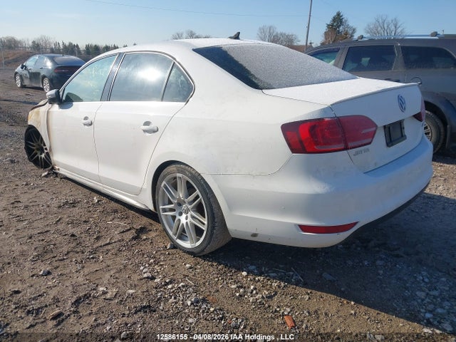 2013 Volkswagen Jetta Hybrid მანქანა იყიდება აუქციონზე, vin: 3VW637AJ2DM267206, აუქციონის ნომერი: 12586155