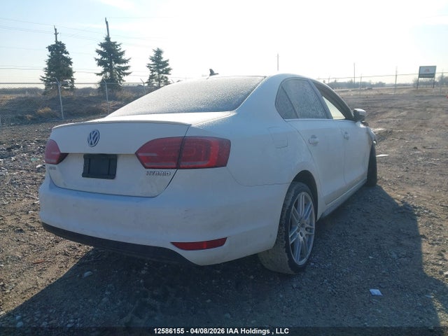 2013 Volkswagen Jetta Hybrid მანქანა იყიდება აუქციონზე, vin: 3VW637AJ2DM267206, აუქციონის ნომერი: 12586155