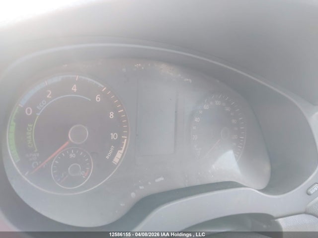 2013 Volkswagen Jetta Hybrid მანქანა იყიდება აუქციონზე, vin: 3VW637AJ2DM267206, აუქციონის ნომერი: 12586155