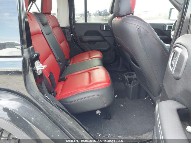 1C4HJXEN8PW586631 Jeep Wrangler Sahara