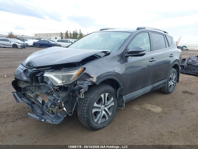 12586178 :رقم المزاد ، 2T3BFREV3HW625256 vin ، 2017 Toyota Rav4 Le مزاد بيع