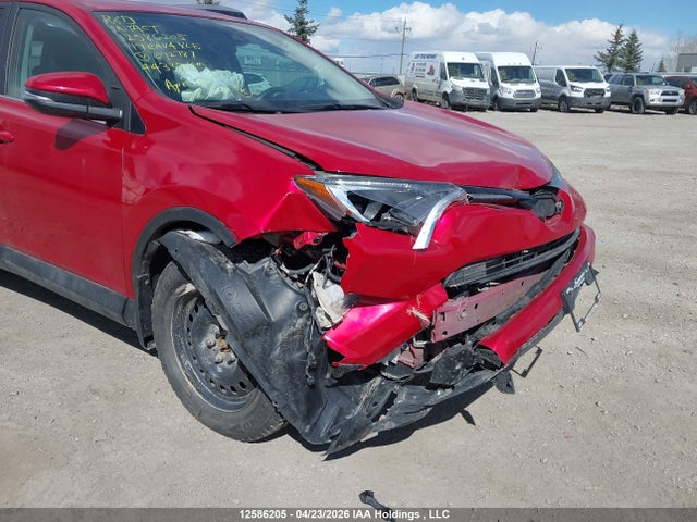 12586205 :رقم المزاد ، 2T3RFREV8HW692787 vin ، 2017 Toyota Rav4 Xle مزاد بيع