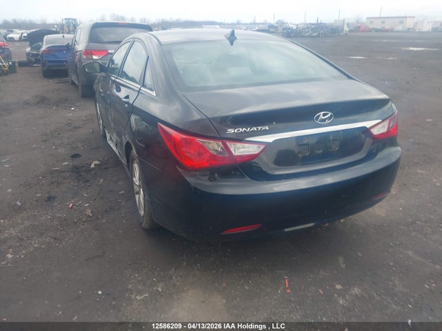 2013 Hyundai Sonata Gls მანქანა იყიდება აუქციონზე, vin: 5NPEB4AC0DH641643, აუქციონის ნომერი: 12586209