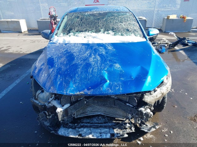 KMHD84LFXHU137853 Hyundai Elantra Limited