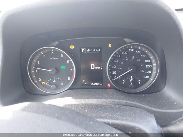 KMHD84LFXHU137853 Hyundai Elantra Limited