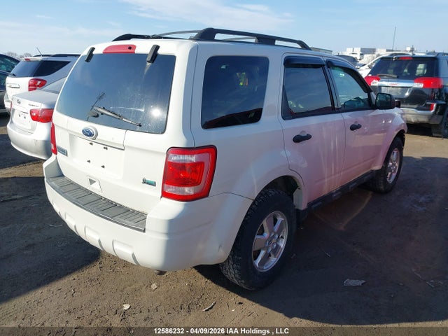 Продажа на аукционе авто 2011 Ford Escape Xlt, vin: 1FMCU9DG8BKB67822, номер лота: 12586232