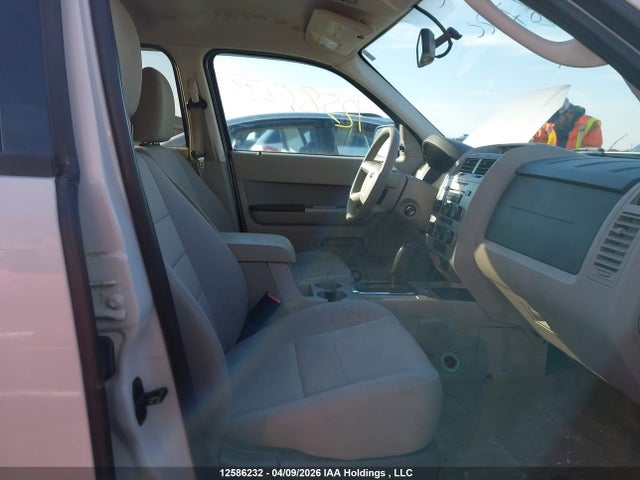 Продажа на аукционе авто 2011 Ford Escape Xlt, vin: 1FMCU9DG8BKB67822, номер лота: 12586232