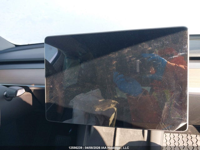Tesla Model Y Long Range 2024 LRWYGDEE4RC670217 Image 14