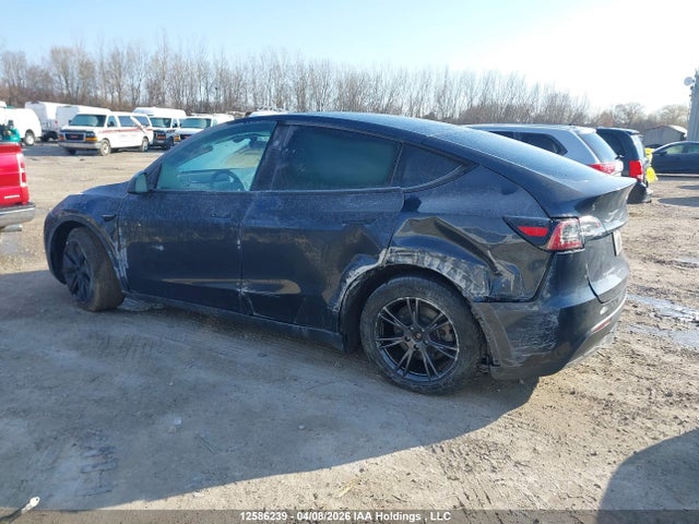 Tesla Model Y Long Range 2024 LRWYGDEE4RC670217 Image 6