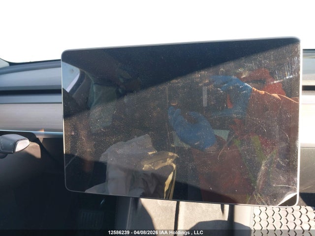 Tesla Model Y Long Range 2024 LRWYGDEE4RC670217 Image 7